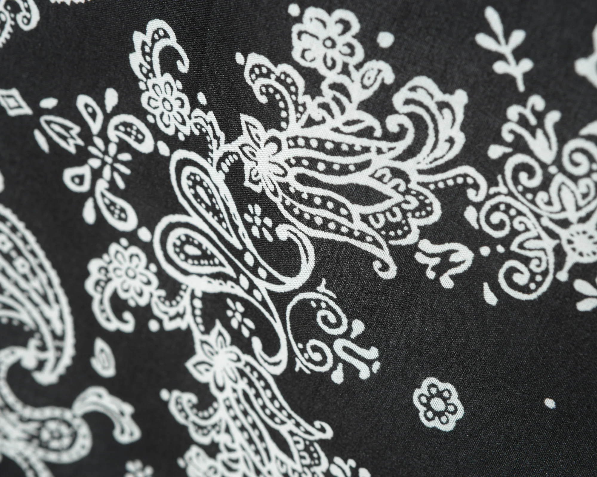 SoftCell™ Bandana - Image 3